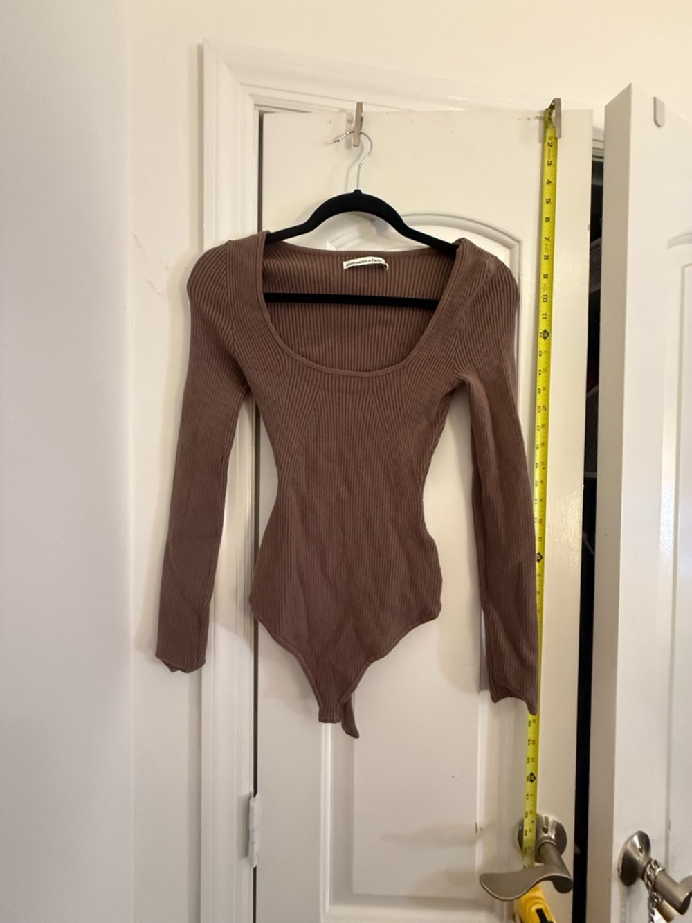 Abercrombie Ribbed Scoop Neck Long Sleeve Bodysuit - Taupe